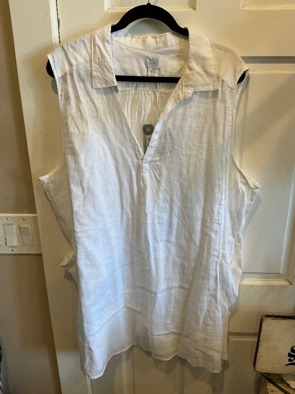 Sigrid Olsen sleeveless top in white linen! Brand new with tags! Plus size 3x